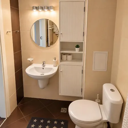 Deluxe 1-bedroom Mountain View Near Road Apartamento Bansko