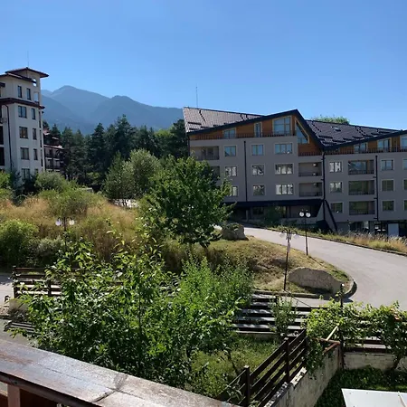 Deluxe 1-bedroom Mountain View Near Road Bansko